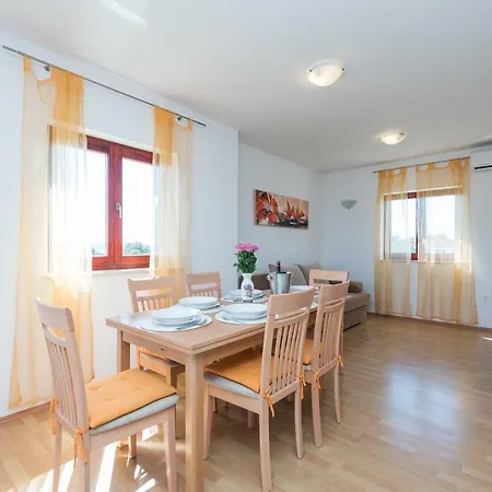 Blandona * Biograd Na Moru