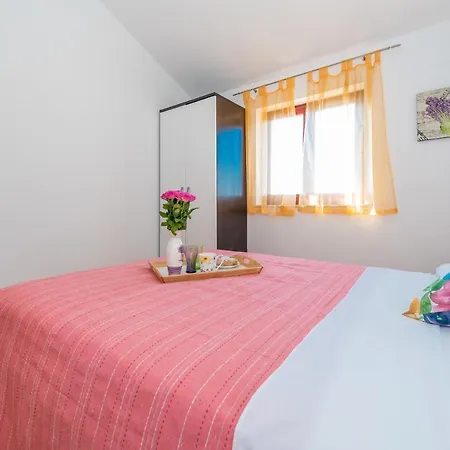 아파트 Blandona 비오그라드나모루